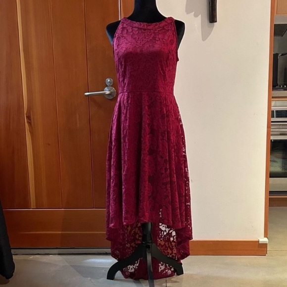 Annette Dresses & Skirts - Annette NWOT high low lace dress